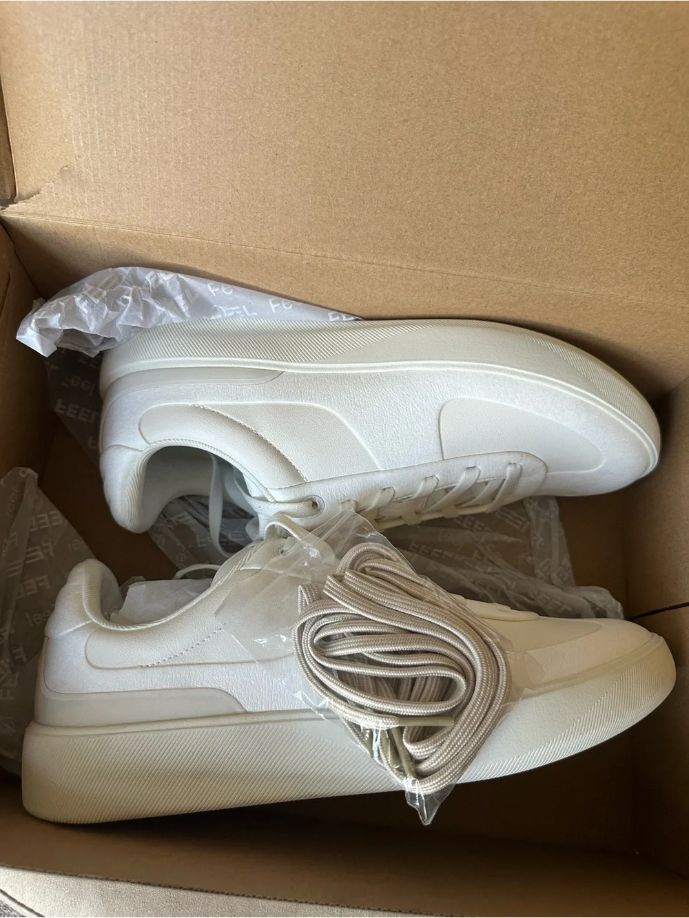 Lululemon cityverse sneakers  men’s size 11  NIB